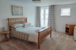 Canterbury Riverside Apartment